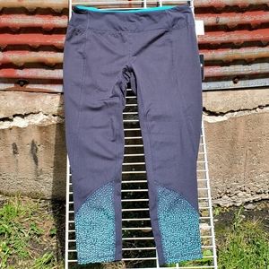 TANGERINE Active Workout Capri Leggings Sz Medium